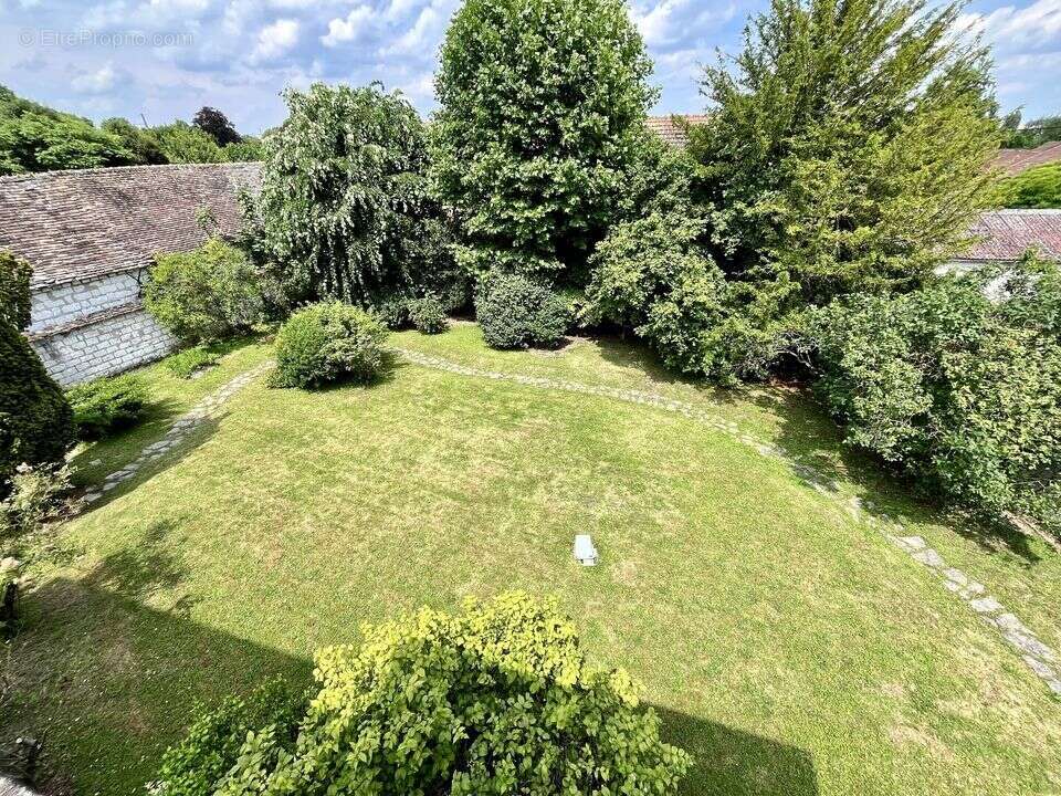 Maison à PONT-SUR-YONNE