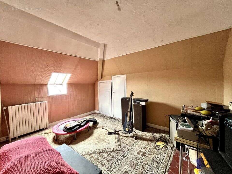 Maison à PONT-SUR-YONNE