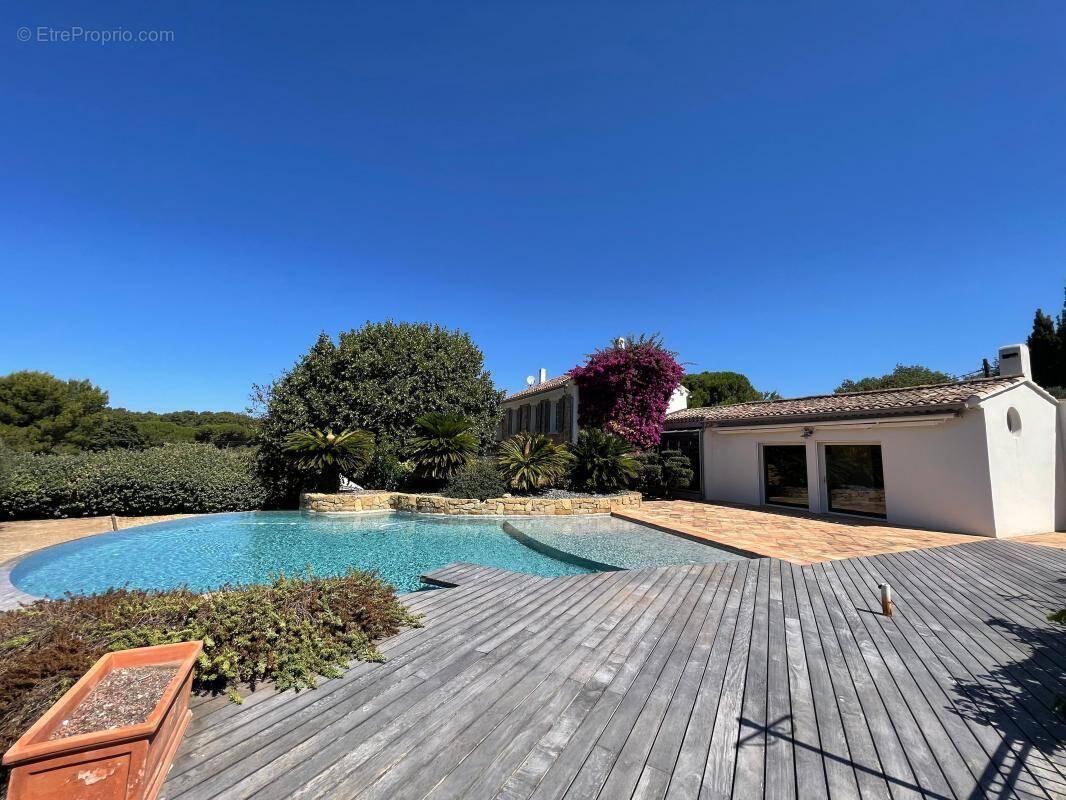 Maison à SIX-FOURS-LES-PLAGES