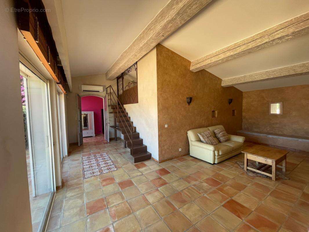 Maison à SIX-FOURS-LES-PLAGES