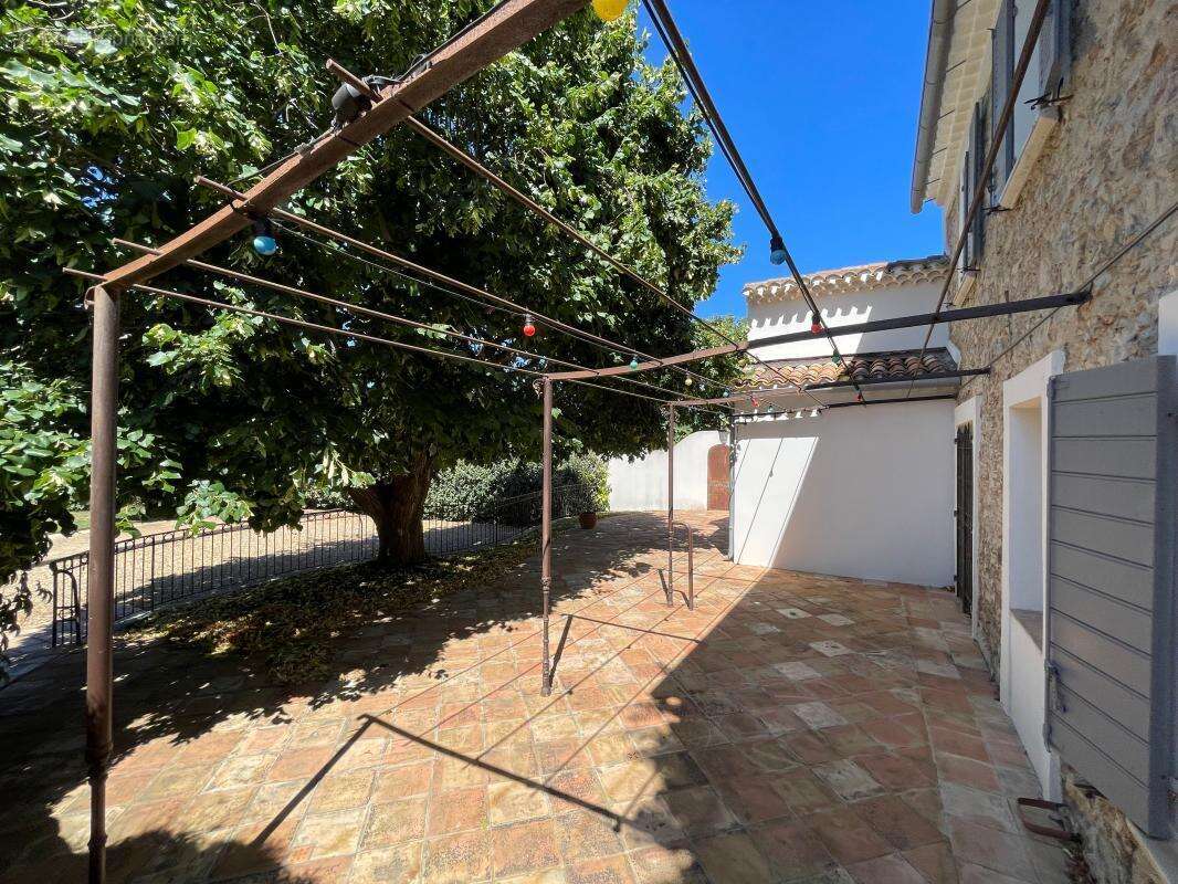 Maison à SIX-FOURS-LES-PLAGES