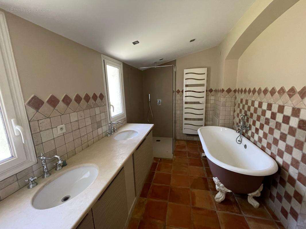 Maison à SIX-FOURS-LES-PLAGES