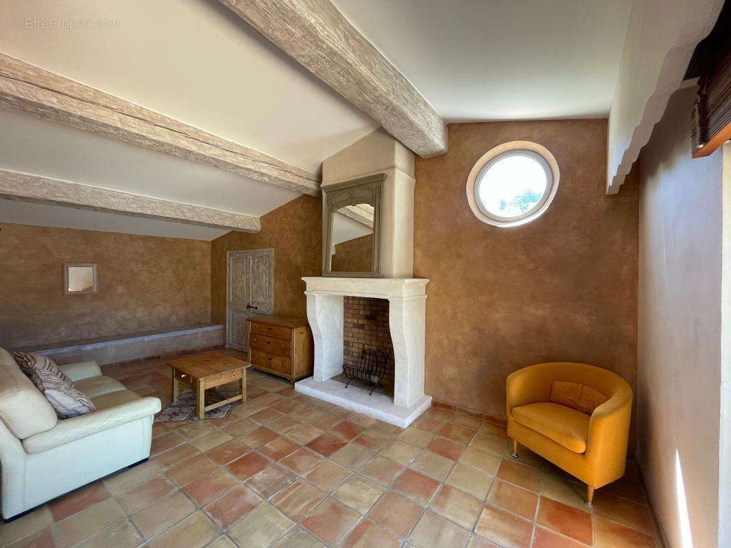 Maison à SIX-FOURS-LES-PLAGES