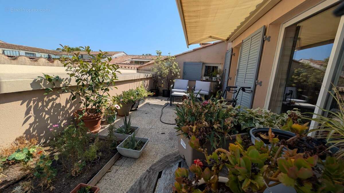 Appartement à SIX-FOURS-LES-PLAGES