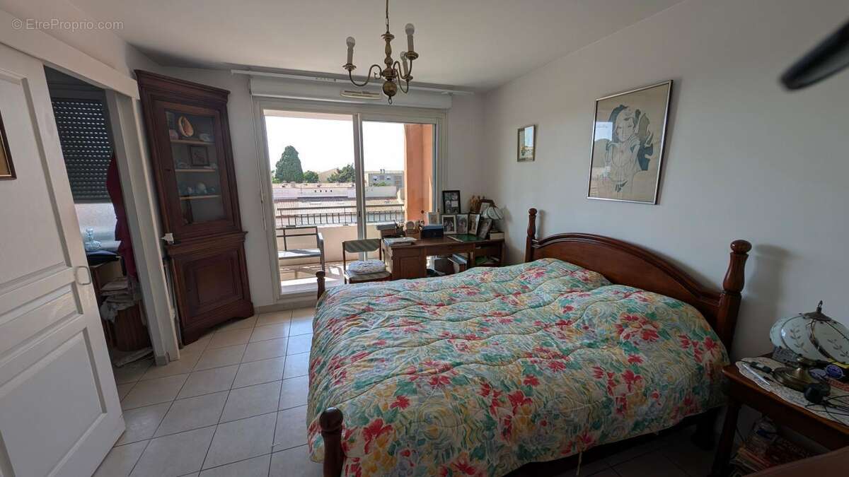 Appartement à SIX-FOURS-LES-PLAGES