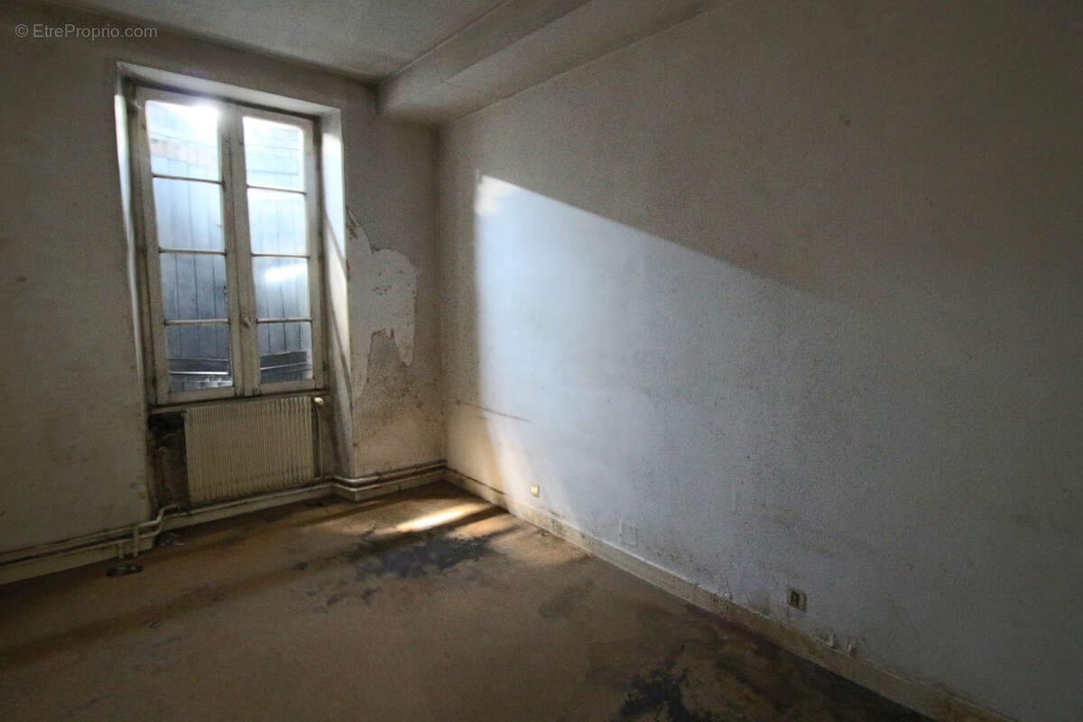 Appartement à PUY-L&#039;EVEQUE