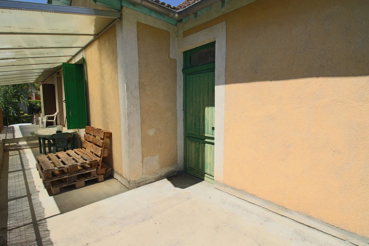 Maison à PUY-L&#039;EVEQUE