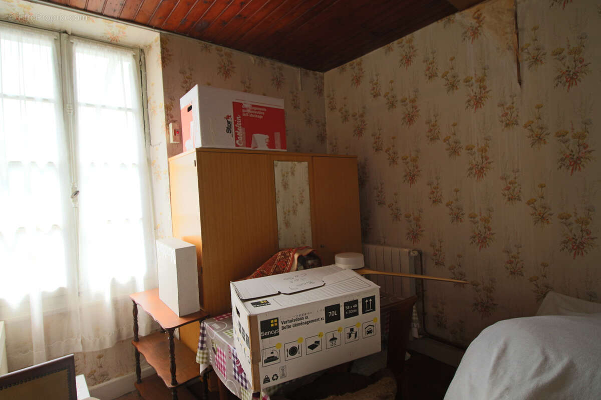 Maison à PUY-L&#039;EVEQUE