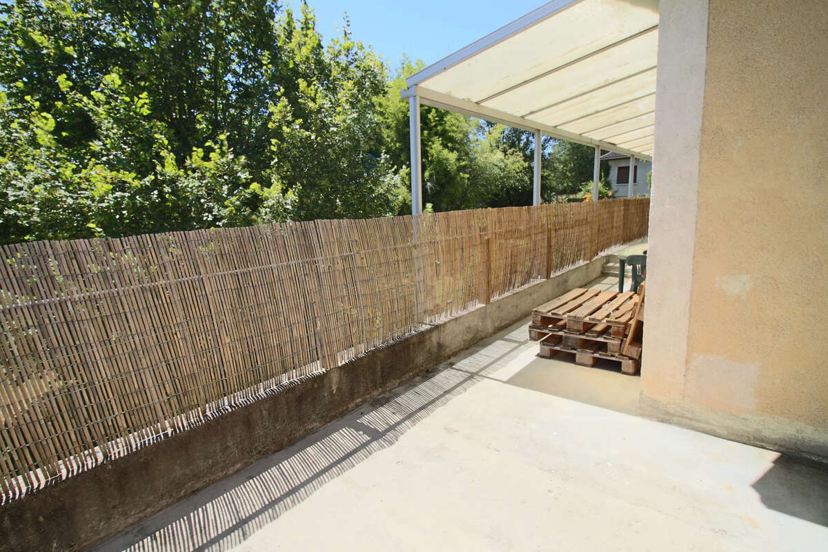 Maison à PUY-L&#039;EVEQUE