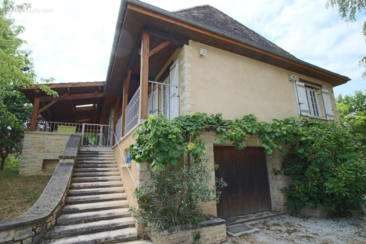 Maison à PRAYSSAC