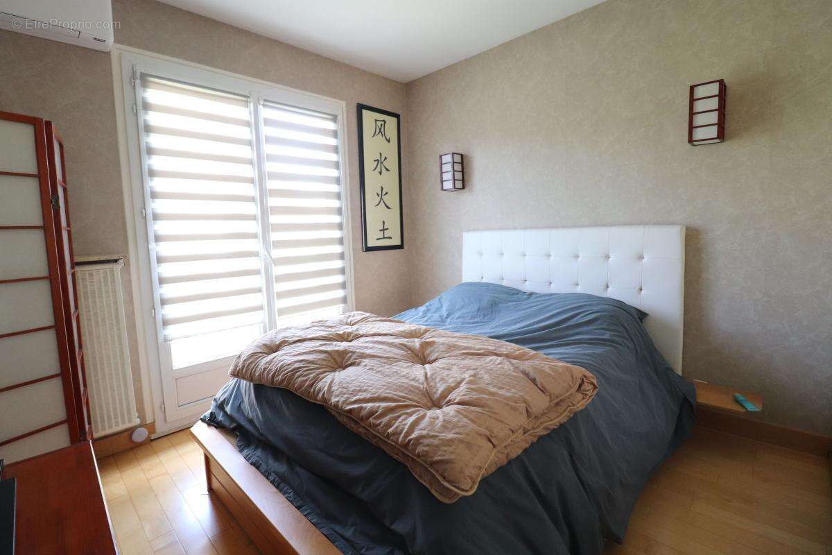 Maison à VIRY-CHATILLON