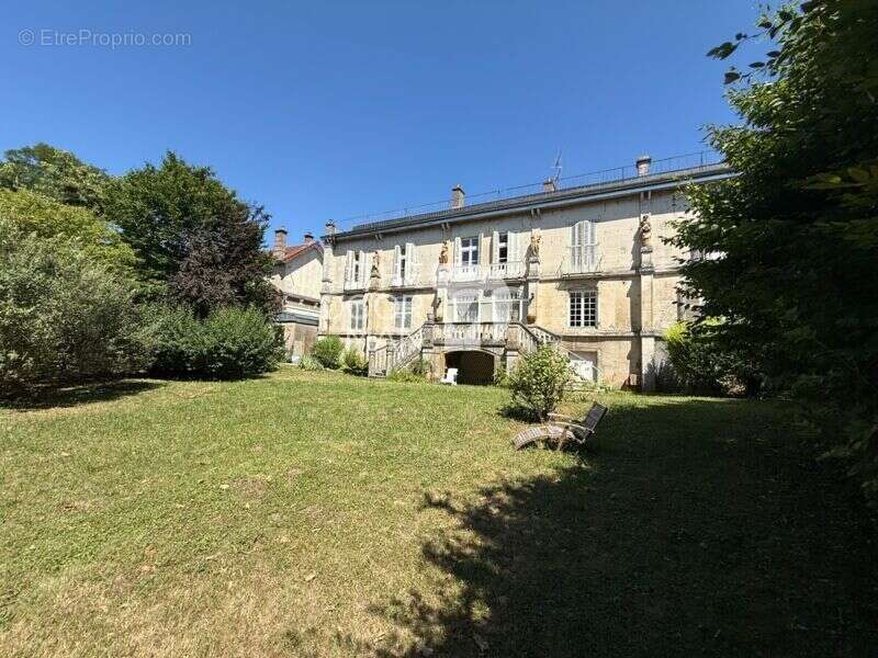 Appartement à CHAUMONT