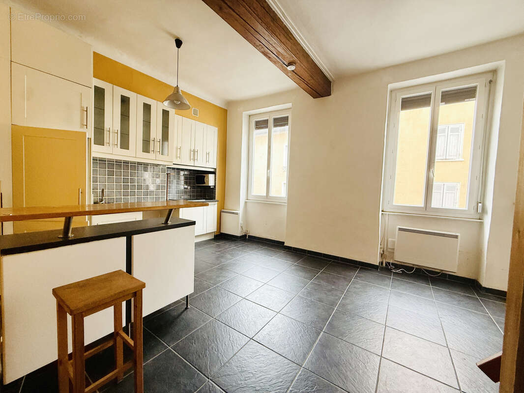 Appartement à OULLINS