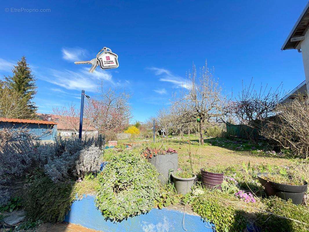 Maison à CONTREXEVILLE