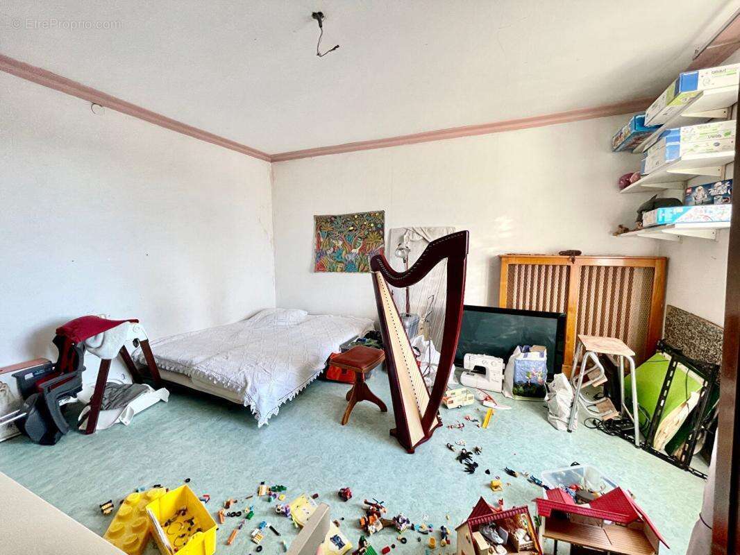 Maison à CONTREXEVILLE