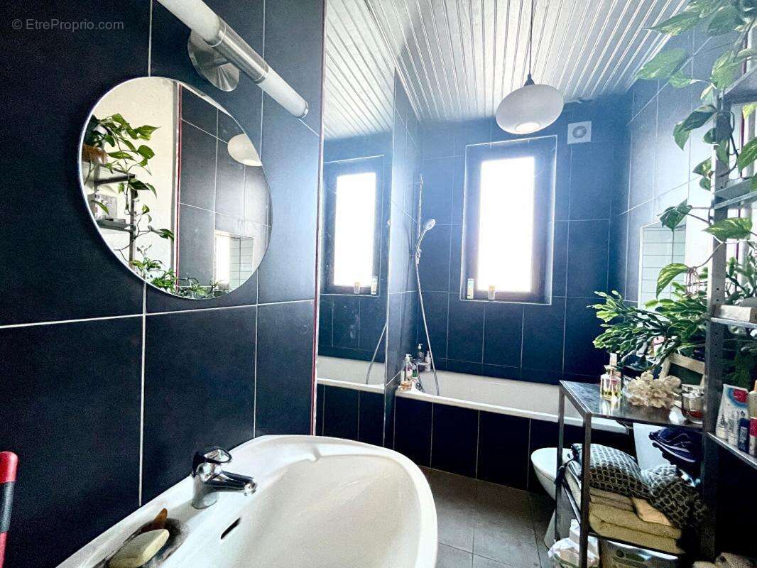 Maison à CONTREXEVILLE