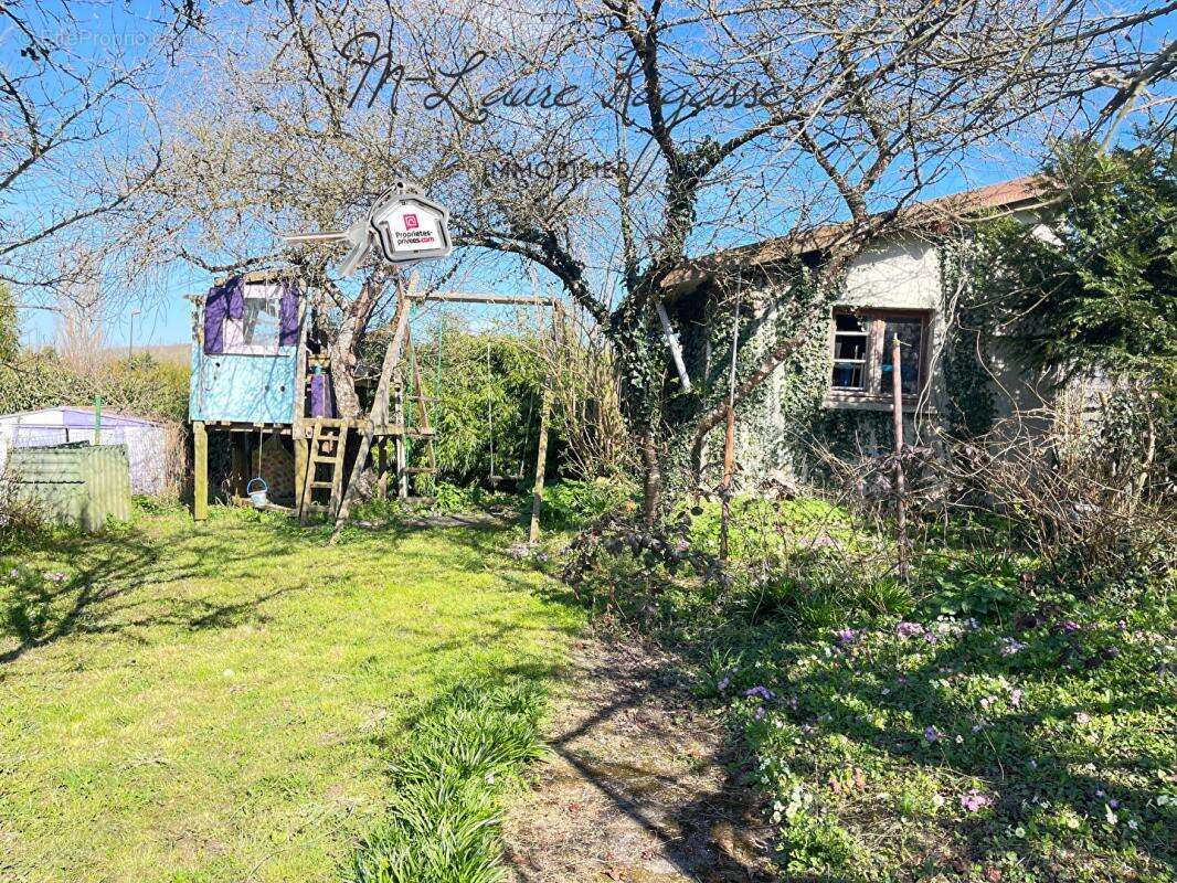 Maison à CONTREXEVILLE