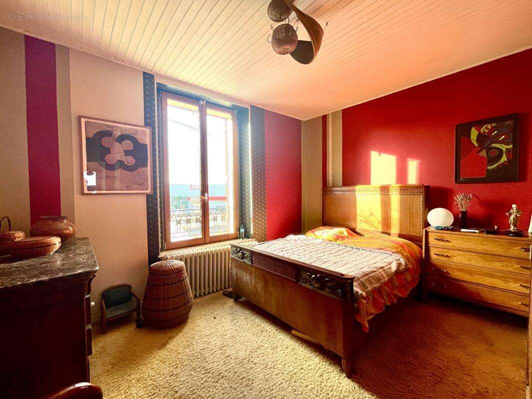 Maison à CONTREXEVILLE