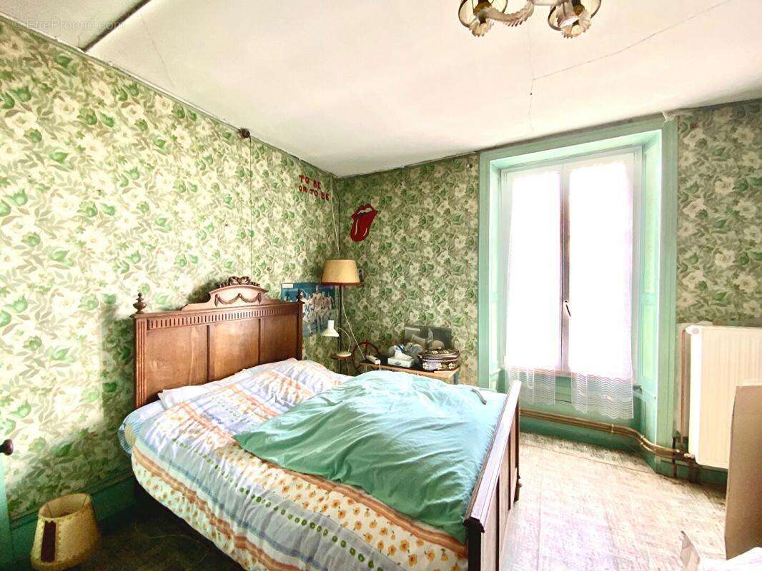 Maison à MONTHUREUX-SUR-SAONE