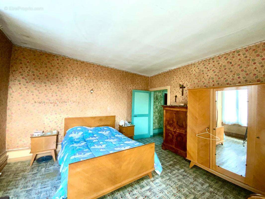 Maison à MONTHUREUX-SUR-SAONE