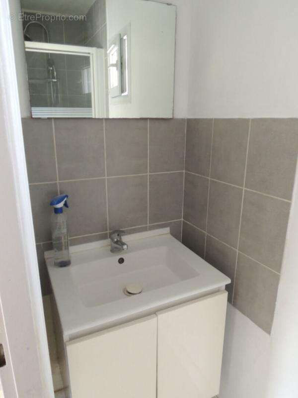 Appartement à CONDE-SUR-VESGRE