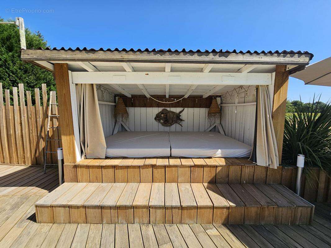 Maison à SAINT-JULIEN-EN-BORN