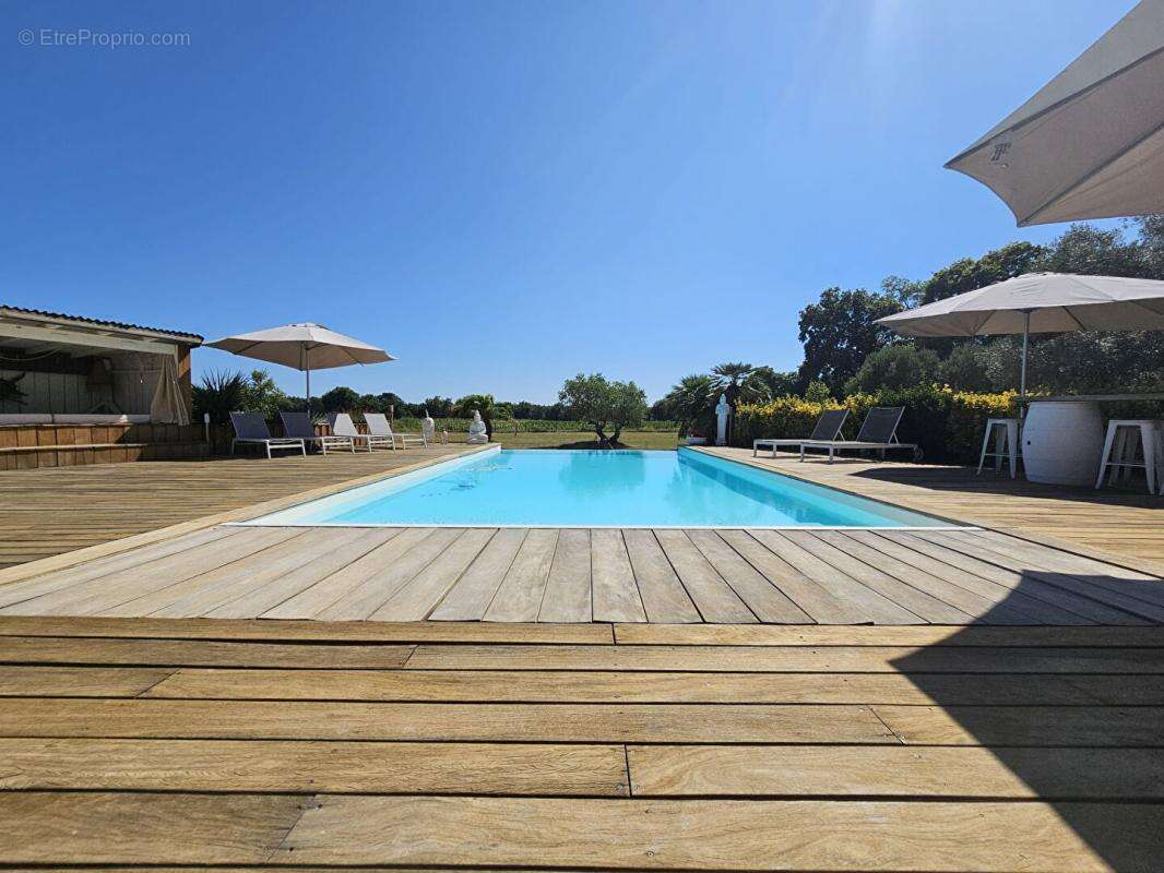 Maison à SAINT-JULIEN-EN-BORN