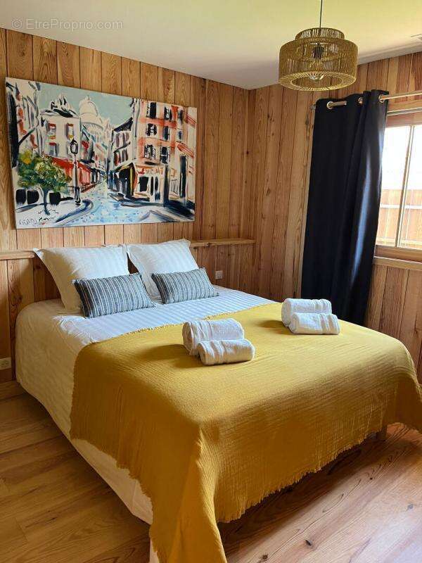 Maison à SAINT-JULIEN-EN-BORN