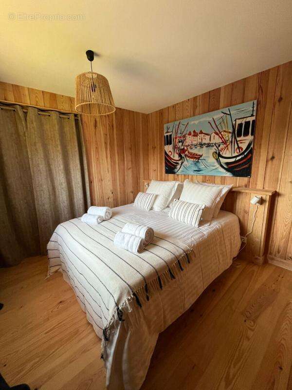 Maison à SAINT-JULIEN-EN-BORN