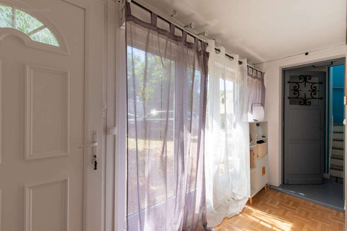 Maison à LES MUREAUX