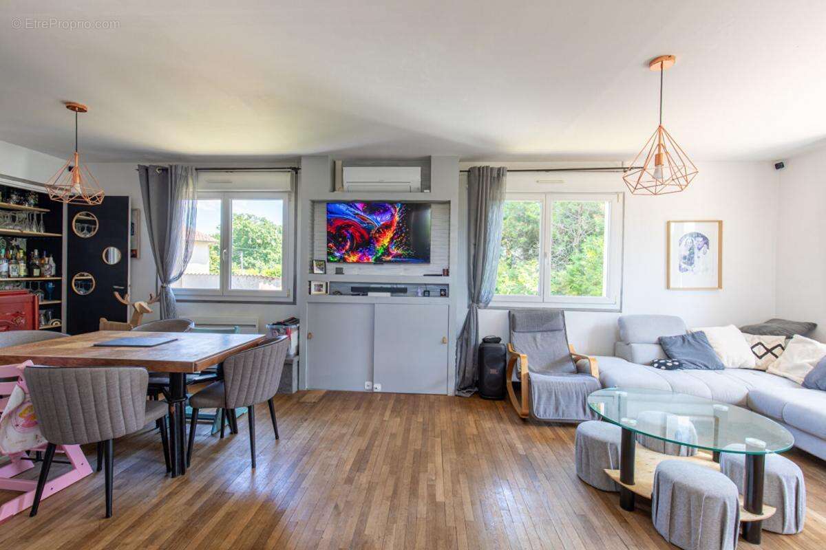 Maison à LES MUREAUX