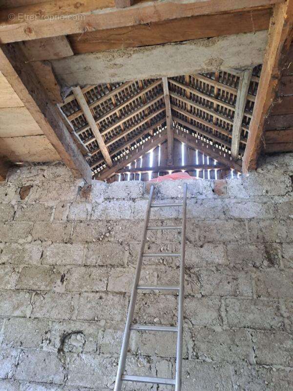 Maison à HAUTEVILLE-SUR-FIER