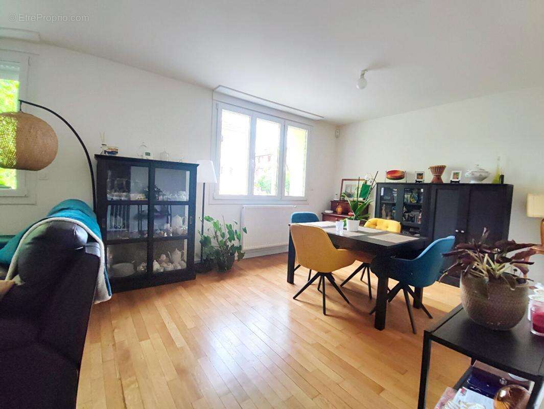 Maison à NOISY-LE-SEC