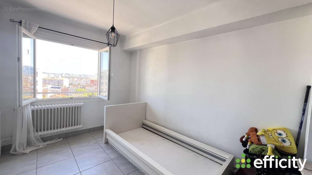 Appartement à MARSEILLE-10E