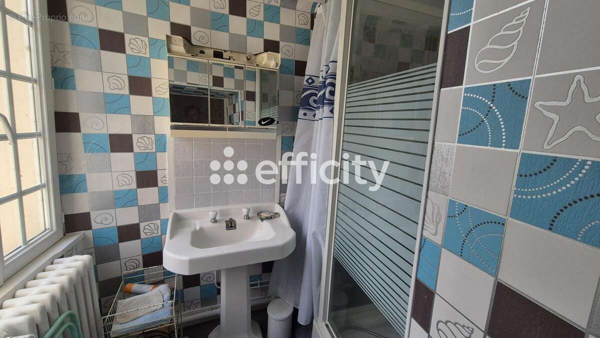 Maison à CAUMONT-L&#039;EVENTE