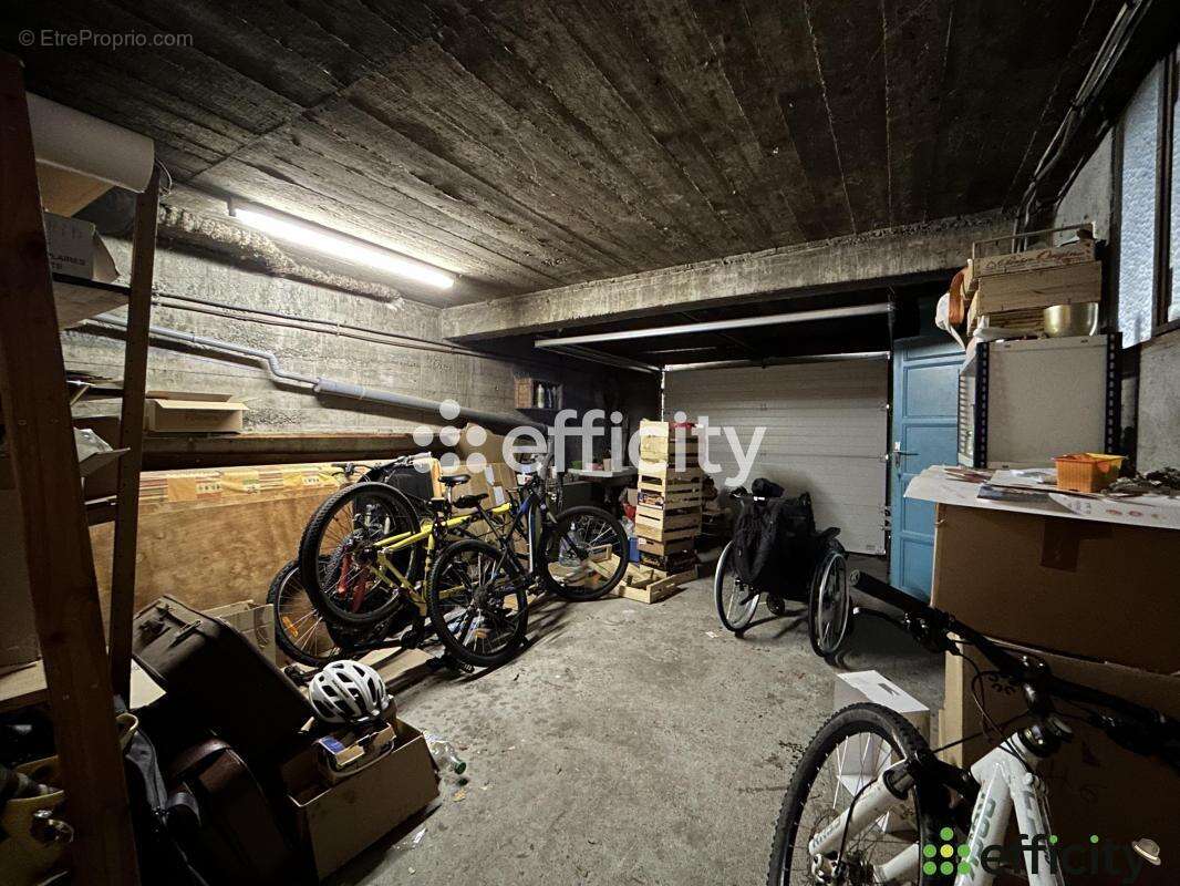 Maison à ECHIROLLES