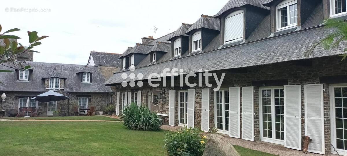 Maison à DOL-DE-BRETAGNE