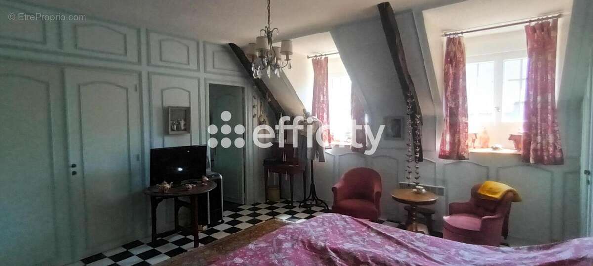 Maison à DOL-DE-BRETAGNE