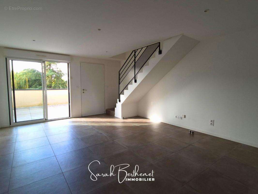 Appartement à BRINDAS