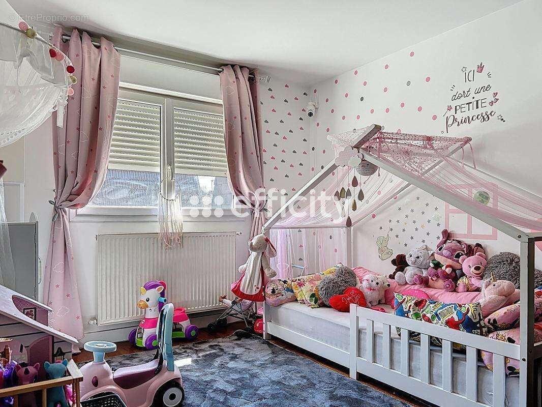 Maison à LE BLANC-MESNIL