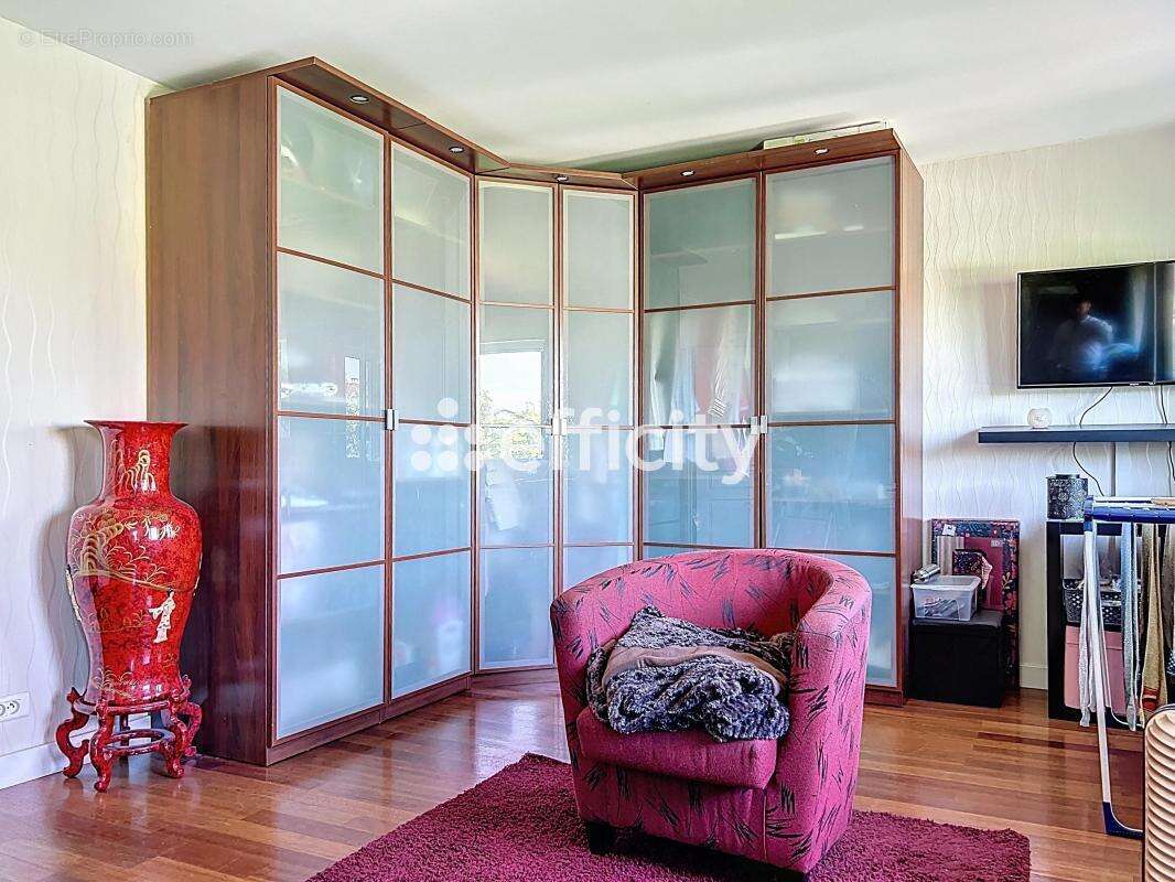 Maison à LE BLANC-MESNIL