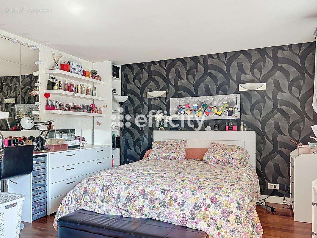 Maison à LE BLANC-MESNIL