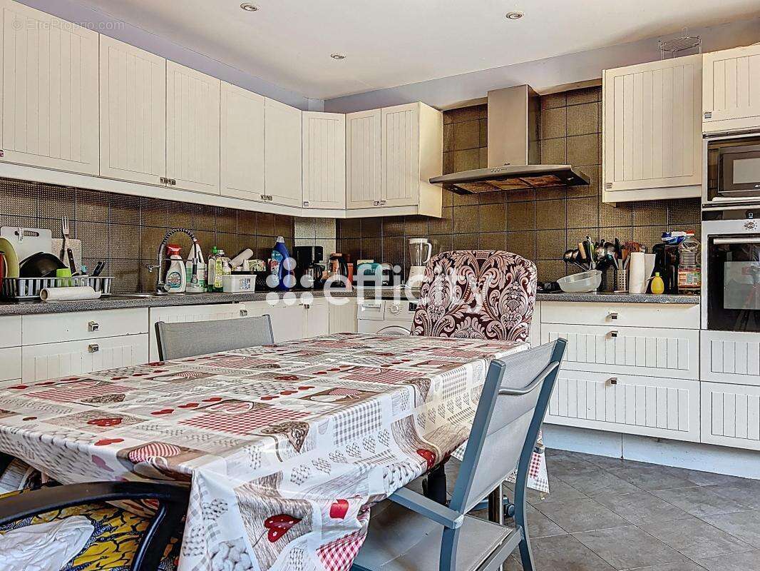 Maison à LE BLANC-MESNIL