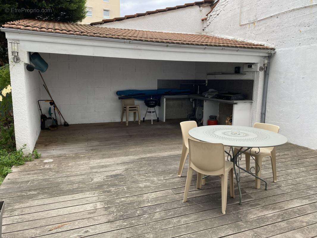 Appartement à SAINT-ETIENNE