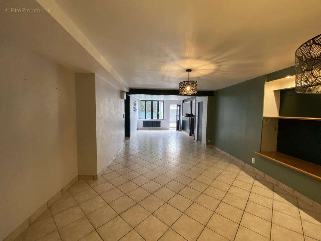 Appartement à SAINT-ETIENNE