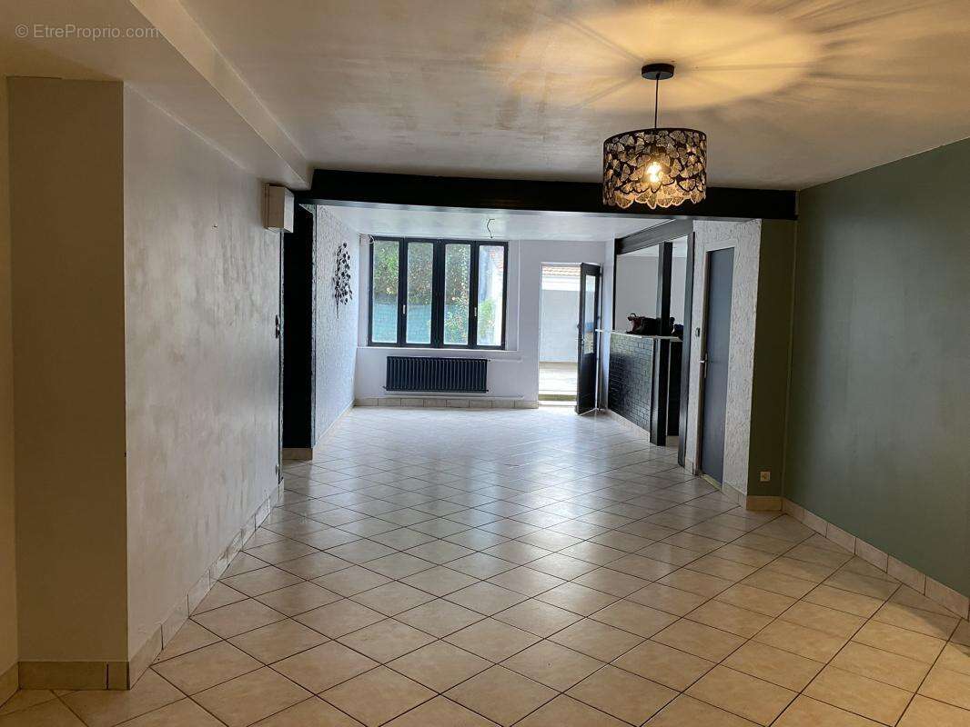 Appartement à SAINT-ETIENNE