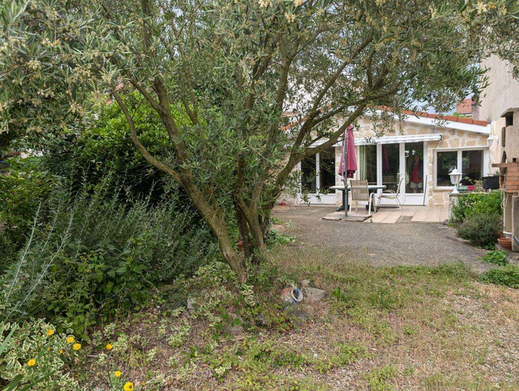 Maison à BEAUREPAIRE