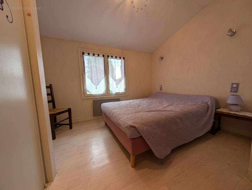 Maison à BEAUREPAIRE