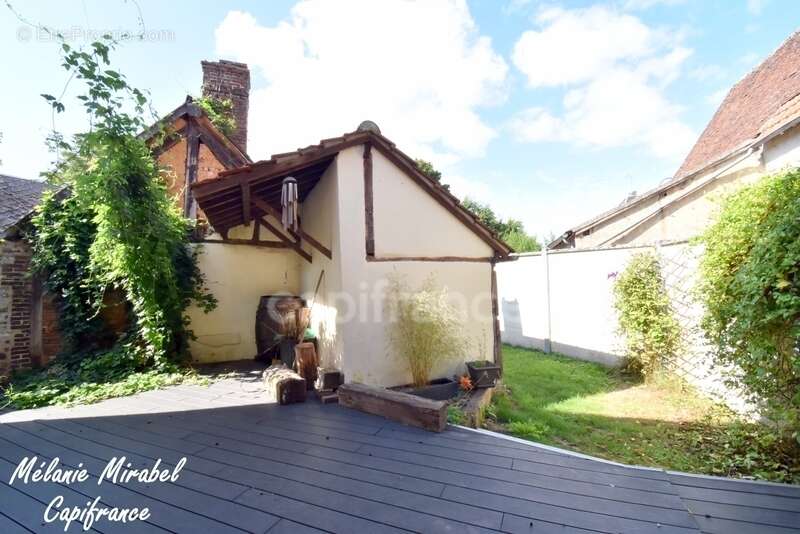 Maison à CONDE-SUR-ITON