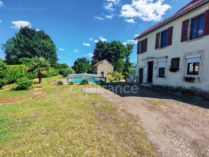 Maison à ENTRAINS-SUR-NOHAIN